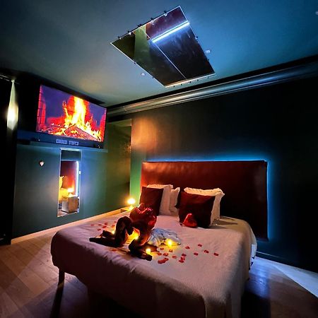 Mieuxqualhotel Jacuzzi Privatif Velvet Desire بوردو المظهر الخارجي الصورة